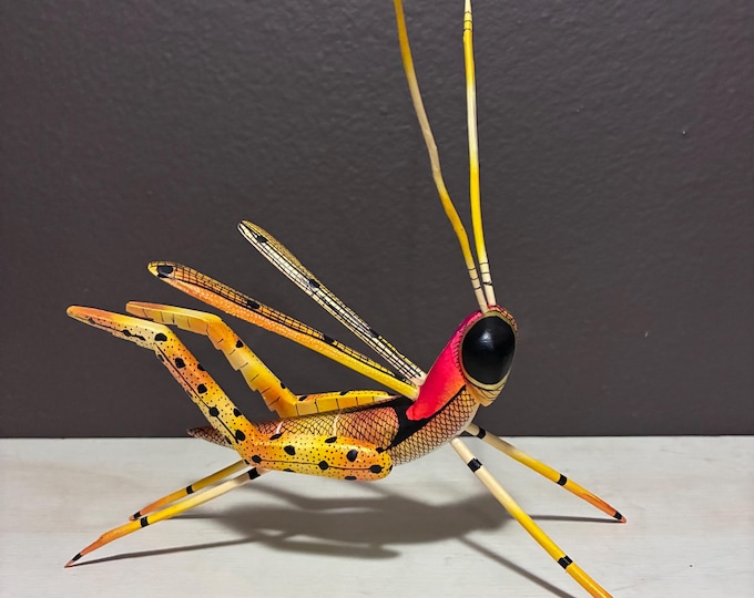 Handcrafted Alebrije Grasshopper: Oaxacan Wood Carving by Zeny Fuentes and Reyna Piña