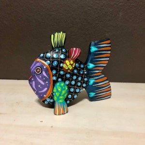 Handcrafted Alebrije Fish: Oaxacan Wood Carving, Signed Folk Art