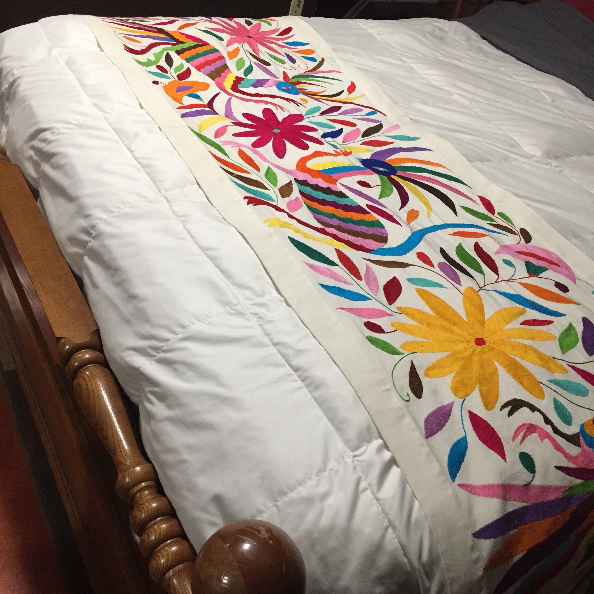 Large mexican Otomi hand embroidered bed scarf runner partial coverlet