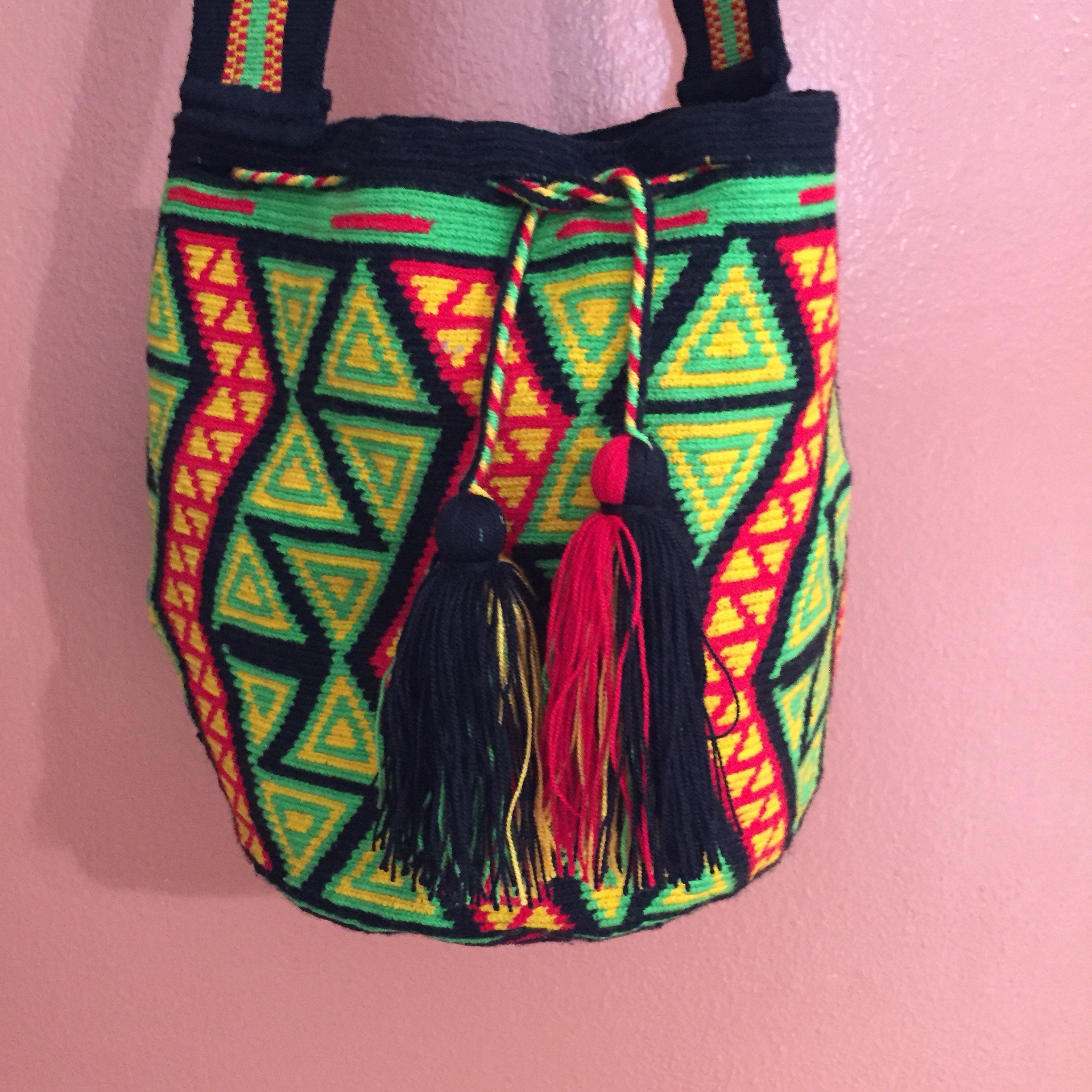 Authentic Wayuú Single Thread Mochila Bag from Colombia