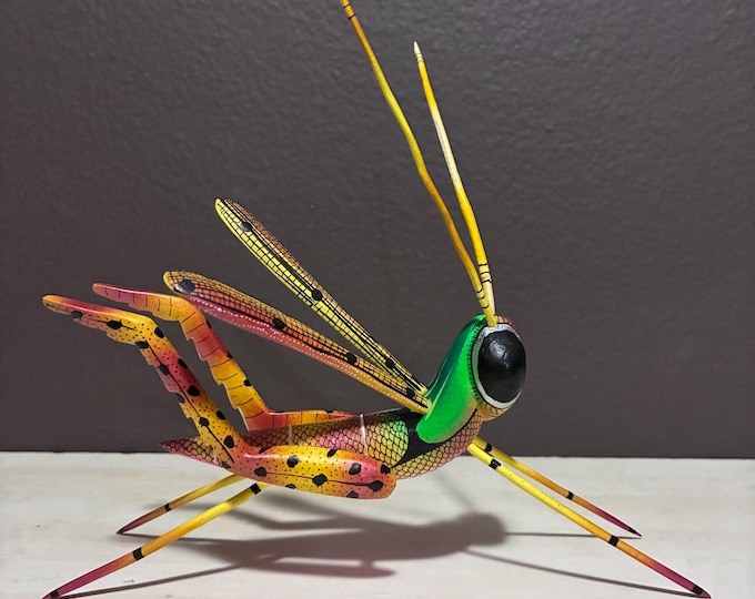 Handcrafted Alebrije Grasshopper: Oaxacan Wood Carving by Zeny Fuentes and Reyna Piña