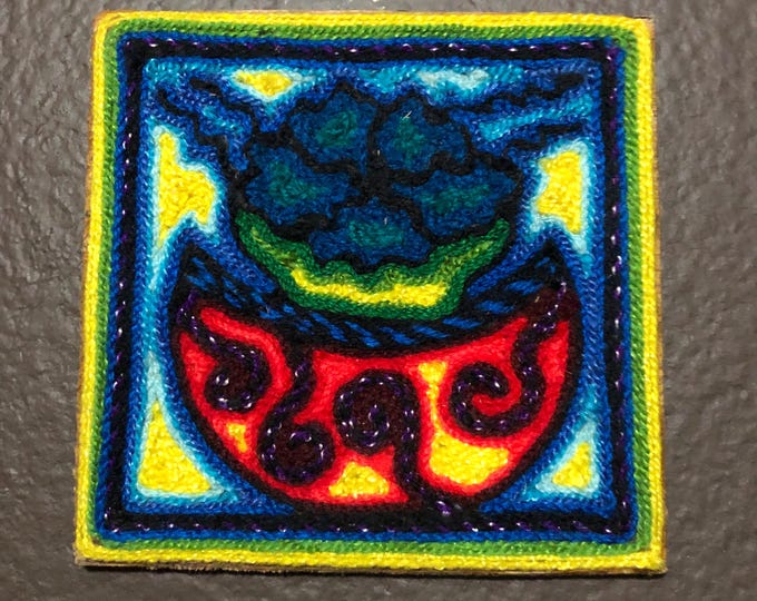 Huichol Yarn Art Nierika (10cm x 10cm) from Nayarit, Mexico