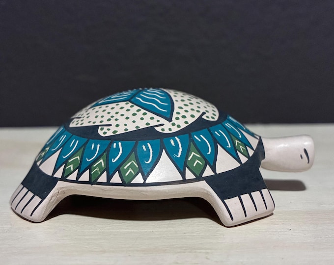 Mata Ortiz Ceramic Turtle by Martha Hernandez (Chihuahua, Mexico)