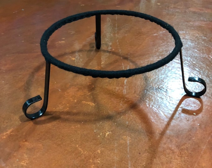 Black Metal Tripod Ceramic Pot / Plant Stand with 7” Ring