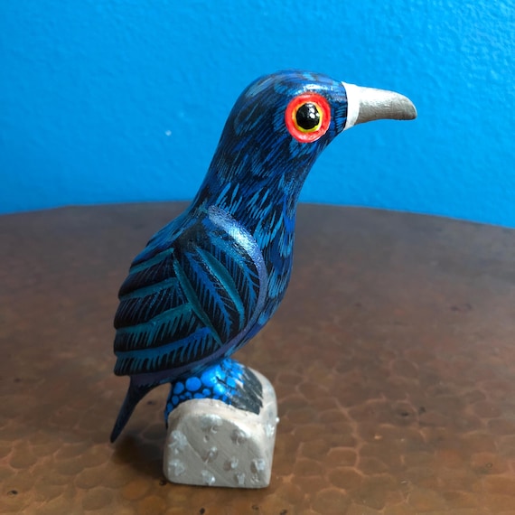 メキシコ、オアハカのエスペランサ・マルティネスによる手彫りの木製