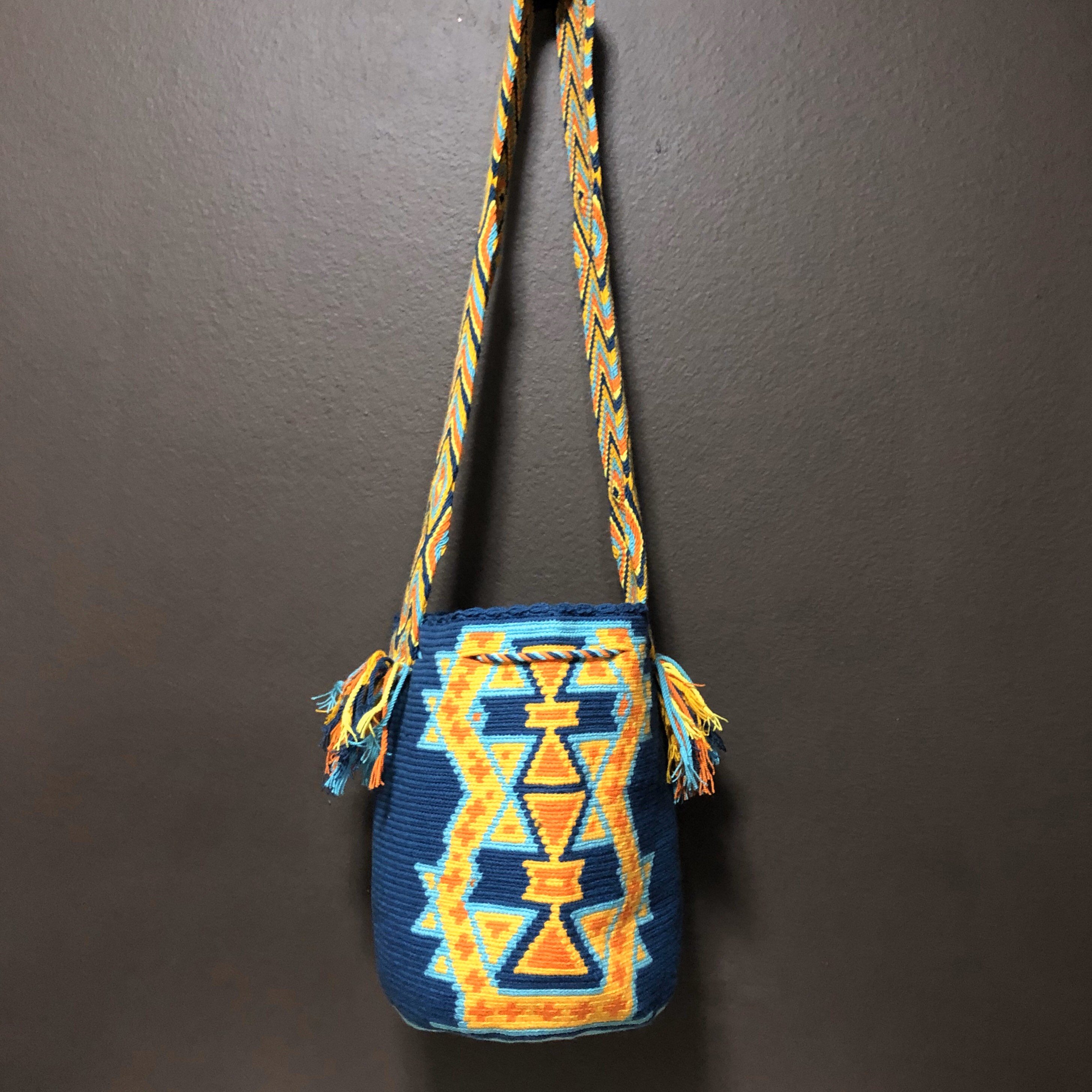 Authentic Wayuú Double Thread Mochila Bag from Colombia