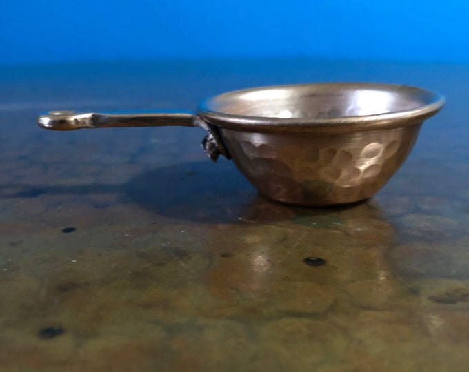 Hammered copper 1/2oz (1 tbsp.) coffee scoop measuring spoon - 3 1/4”