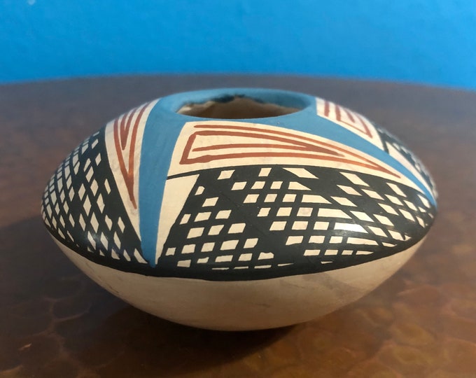 Mata Ortiz Olla Pottery (Chihuahua, Mexico)