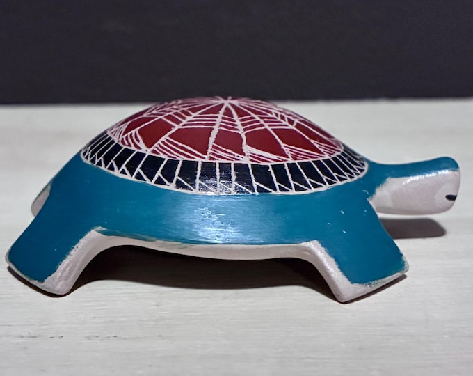 Mata Ortiz Ceramic Turtle by Martha Hernandez (Chihuahua, Mexico)