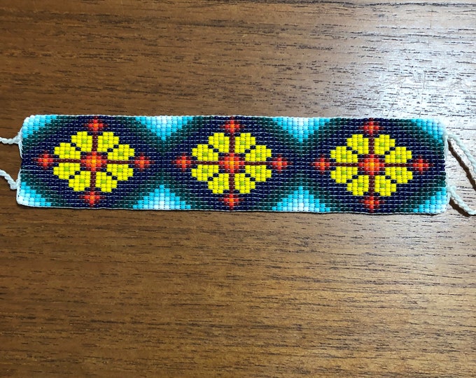 Huichol Chaquira Beaded Bracelet w/ Intricate Peyote Stitch Design from Nayarit, Mexico