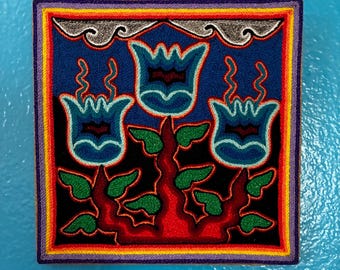 ウイチョル族の糸絵：メキシコの民芸品ニエリカ（11 3/4インチ