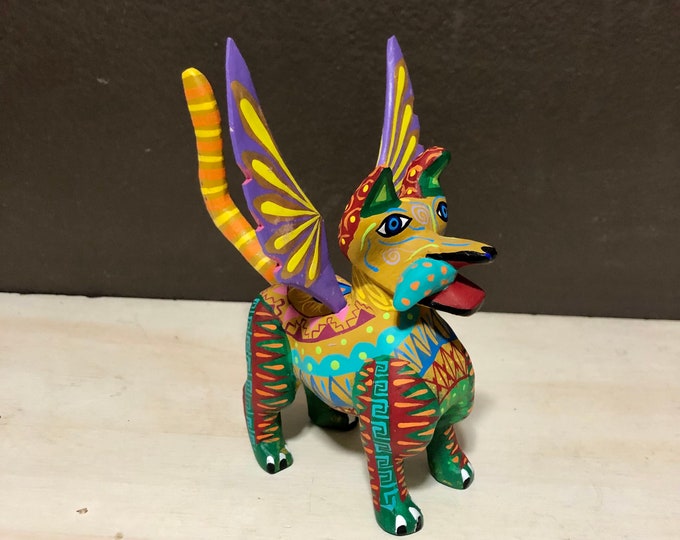 Alebrije Spirit Dog Handcrafted Wood Carving by Zeny Fuentes & Reyna Piña from Oaxaca, Mexico.