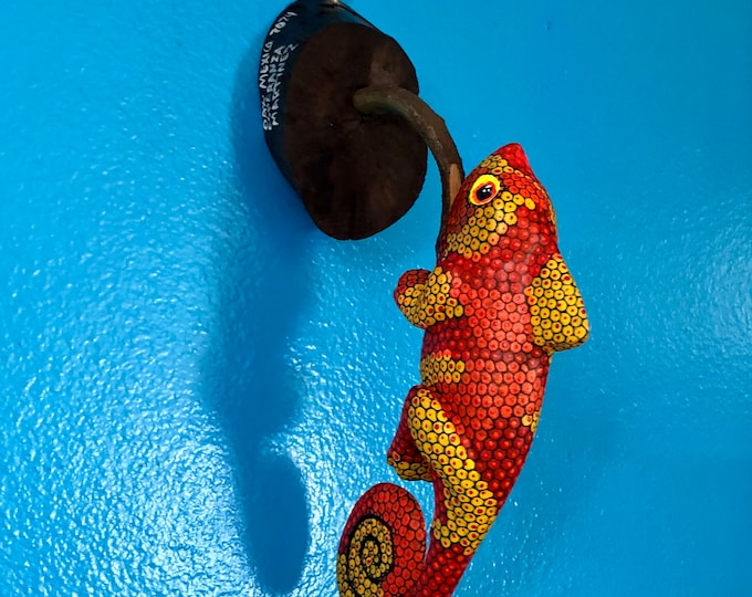 Alebrije Chameleon Wood Carving by Esperanza Martinez from Oaxaca, Mexico.