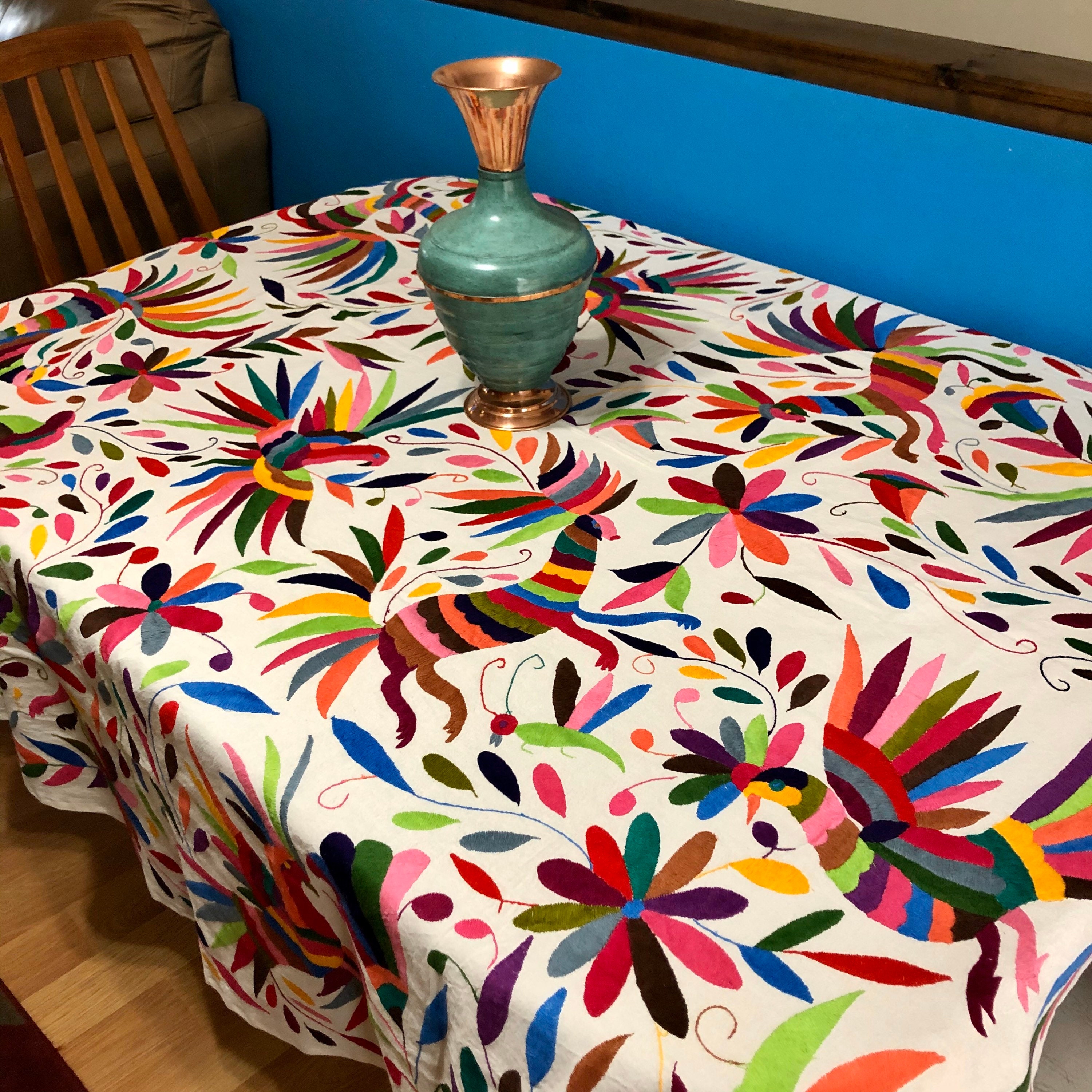 Large Otomí hand embroidered tablecloth / bedspread with multicolor