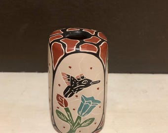 Mata Ortiz Ceramic Olla with Hummingbirds by Brenda Zubia H.(Chihuahua, Mexico)