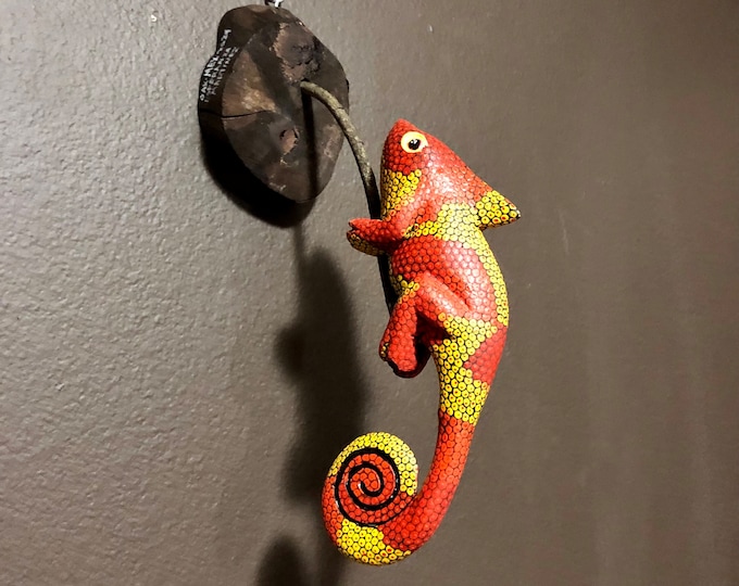 Alebrije Chameleon Wood Carving by Esperanza Martinez from Oaxaca, Mexico.