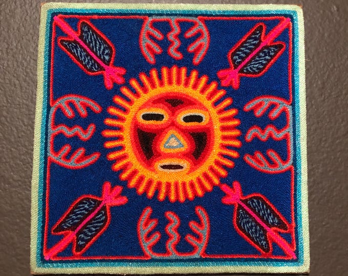 Huichol Yarn Art Nierika (20cm x 20cm) from Nayarit, Mexico
