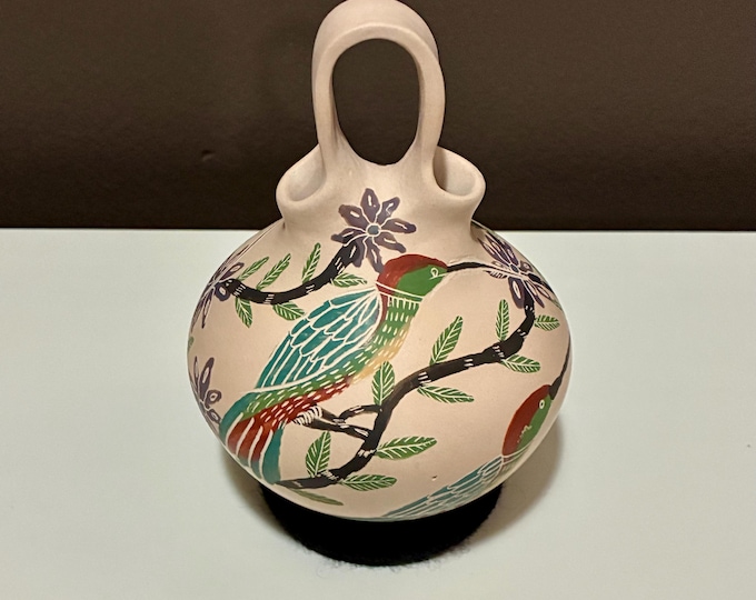 Mata Ortiz Wedding Vase Olla by Jose Villa (Chihuahua, Mexico)