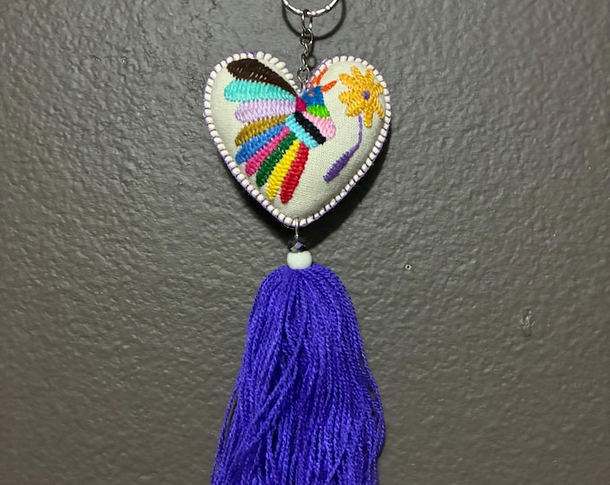 Hand embroidered Otomi heart ornament / keychain from Hidalgo, Mexico.