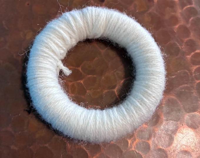 3” White Pottery Ring Display Stand