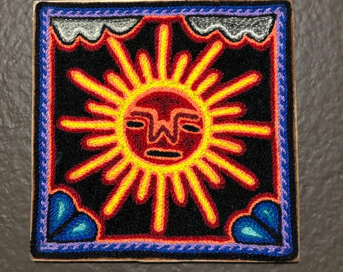 Huichol Yarn Art Nierika (10cm x 10cm) from Nayarit, Mexico