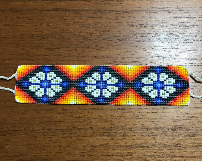 Huichol Chaquira Beaded Bracelet w/ Intricate Peyote Stitch Design from Nayarit, Mexico