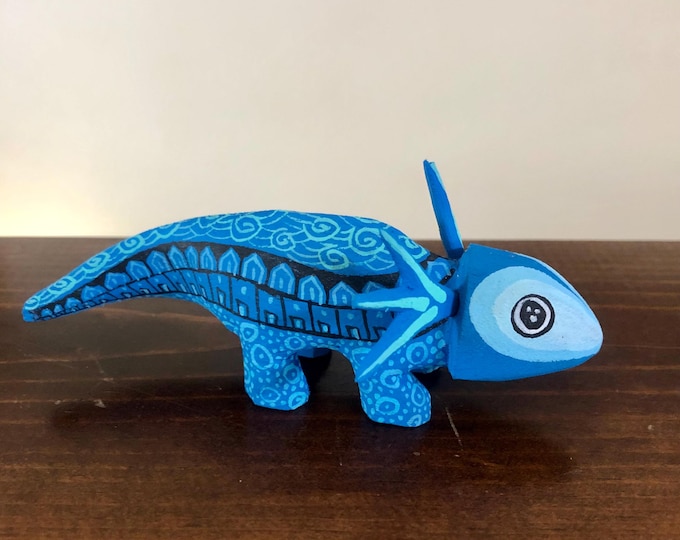 Alebrije Axolotl (Mexican Salamander)  Handcrafted Wood Carving by Esperanza Martinez from Oaxaca, Mexico.