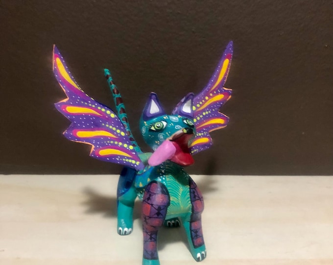 Alebrije Spirit Dog Handcrafted Wood Carving by Zeny Fuentes & Reyna Piña from Oaxaca, Mexico.