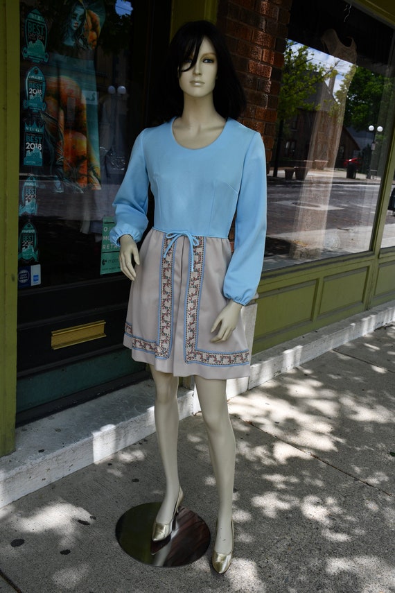 1960s Vicky Vaughn Mod Dress