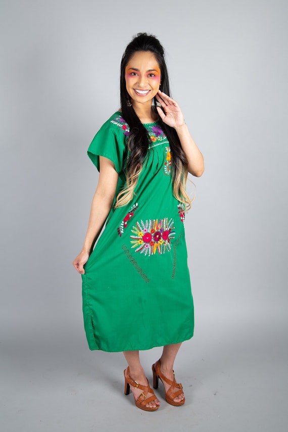 Boho floral embroidered dress - image 4