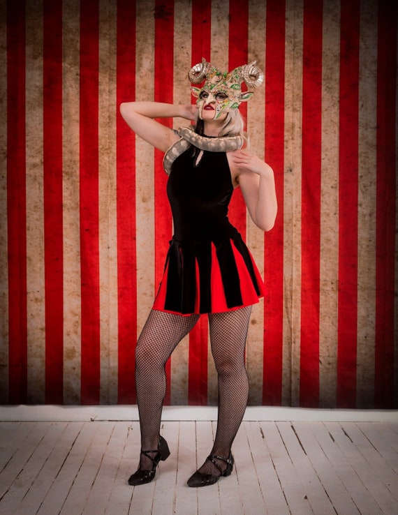 Black velvet dance costume - image 1