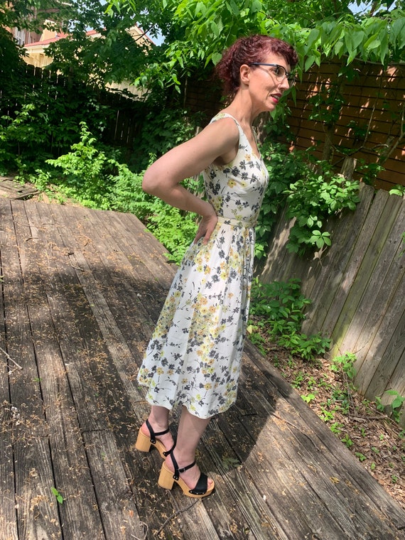 1950s floral cotton dress - image 5
