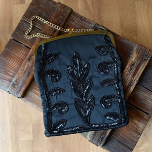 Bolsa de noite vintage preta com lantejoulas