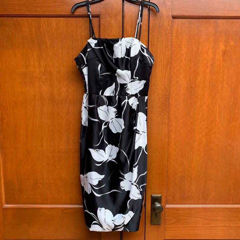 Vintage Hawaiian black and white floral dress image 3