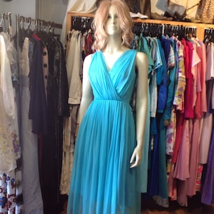 V-neck blue chiffon party dress