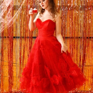 Cotillion 1950s red tulle prom dress image 3