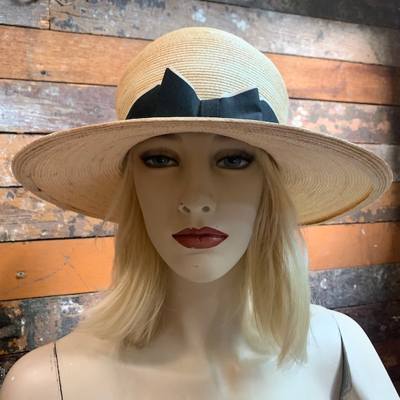 1960s Dachettes straw sun hat
