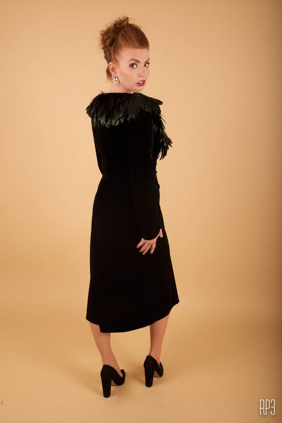 Betsey Johnson black velvet feather collar dress - image 5