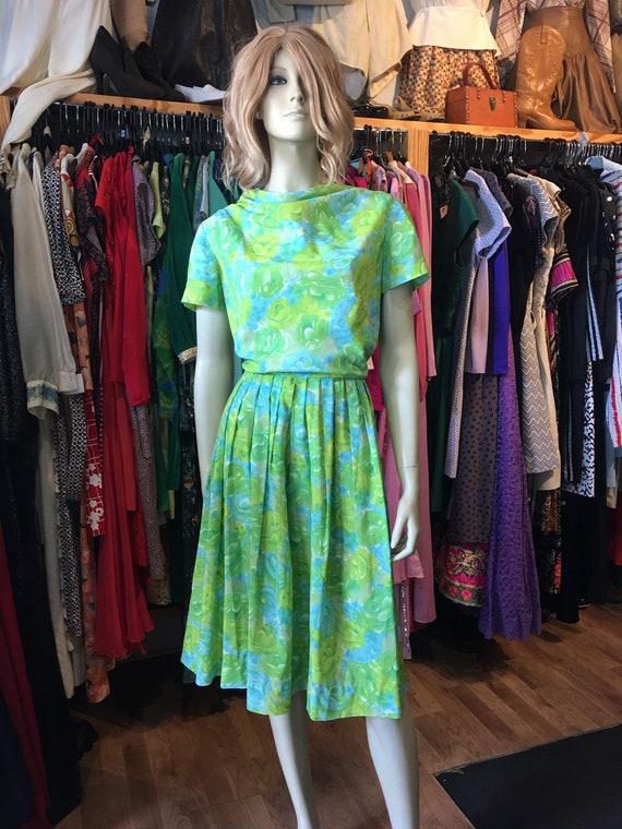 Green floral 1960s dress