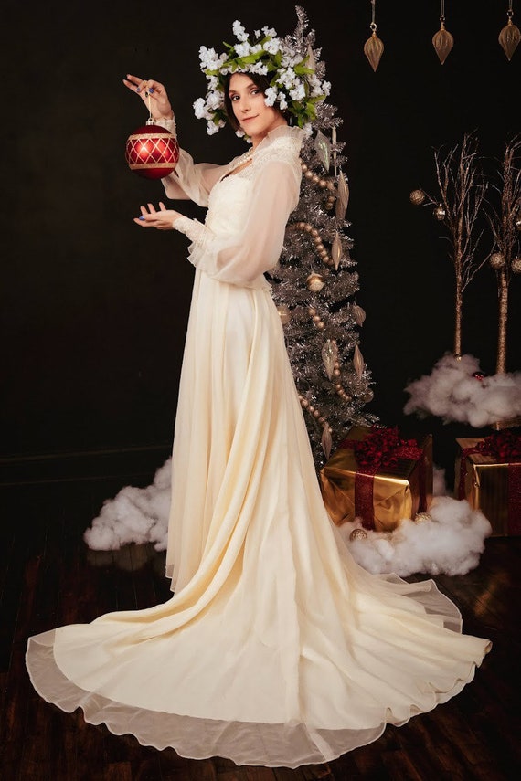 1970s boho winter wedding dress - image 4