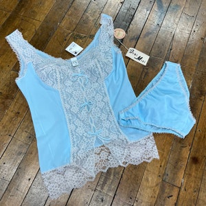 1960s vintage blue lingerie set image 2