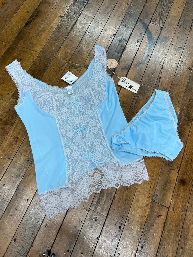 1960s vintage blue lingerie set image 2