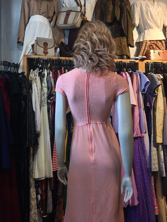 1970s Vintage R.A.R. Peach dress - image 4