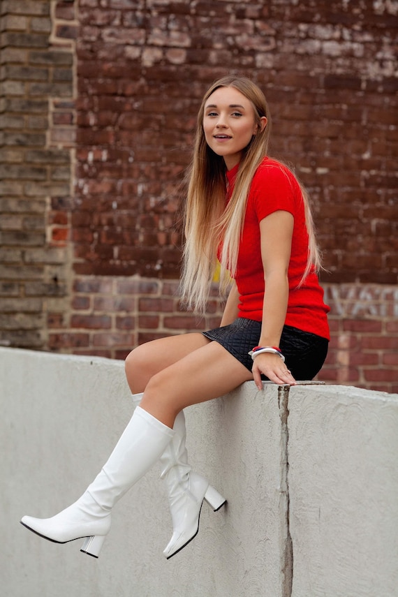 Vintage red short sleeve sweater - image 2