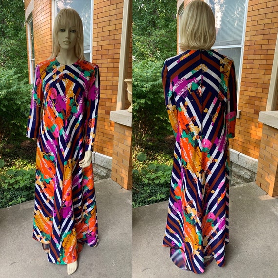 1970s Tori Richards of Honolulu dress