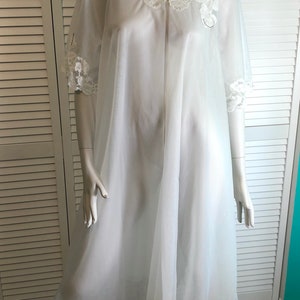 1960s Vintage Vanity Fair sheer white nylon lace robe