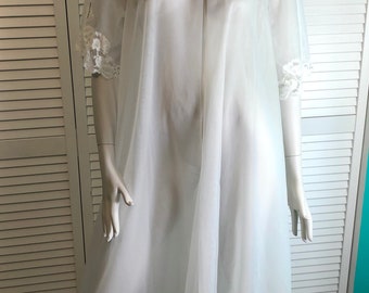 1960s Vintage Vanity Fair sheer white nylon lace robe
