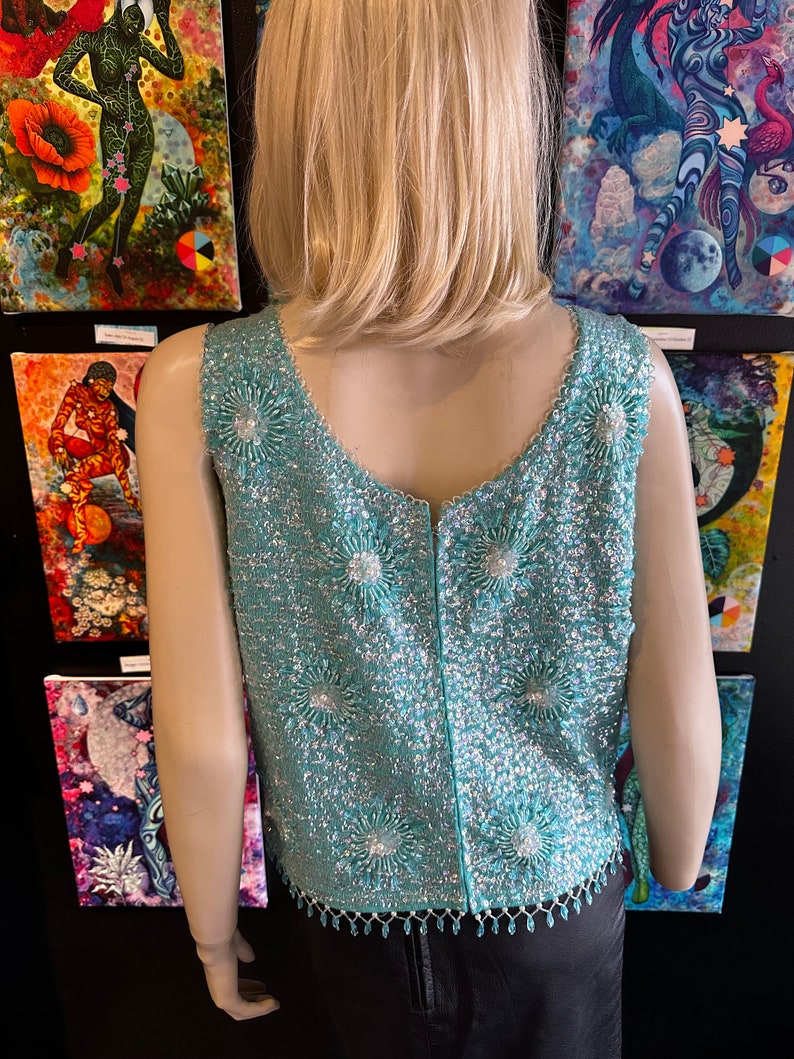 1960s Blue Floral Design Tank Top image 7