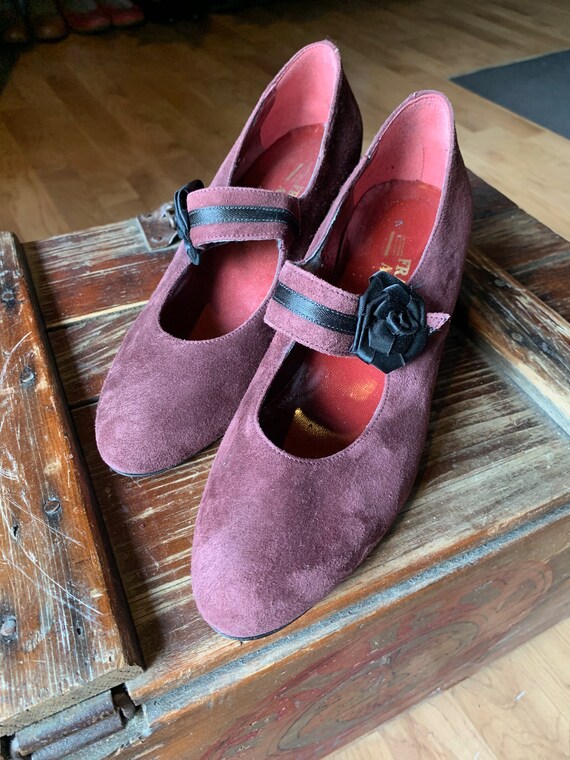 vintage mary jane pumps