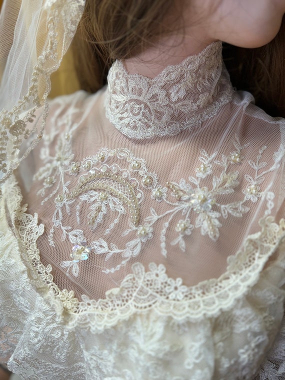 1970s lace wedding gown - image 5